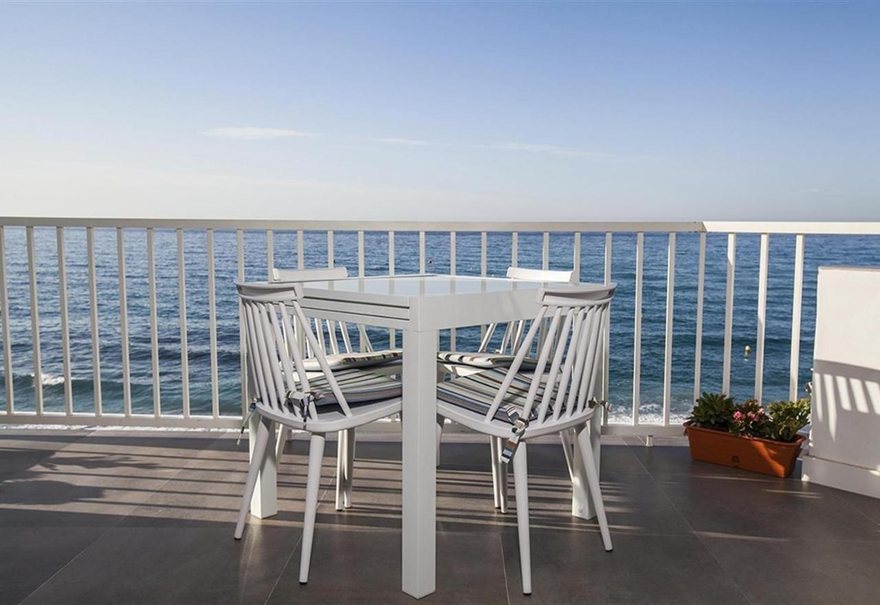 Super Front Line Modern New Apartm Nerja Extérieur photo