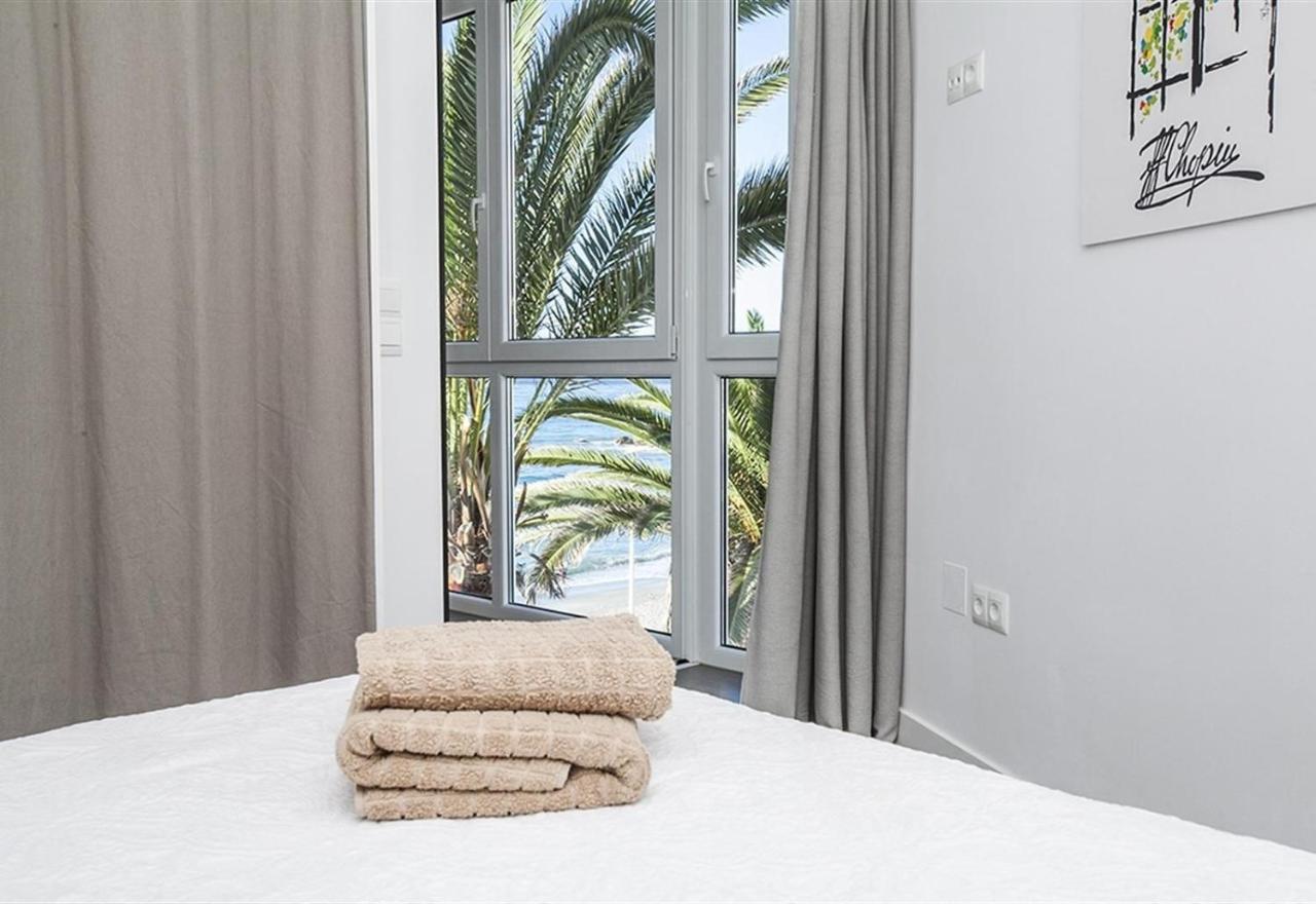 Super Front Line Modern New Apartm Nerja Extérieur photo