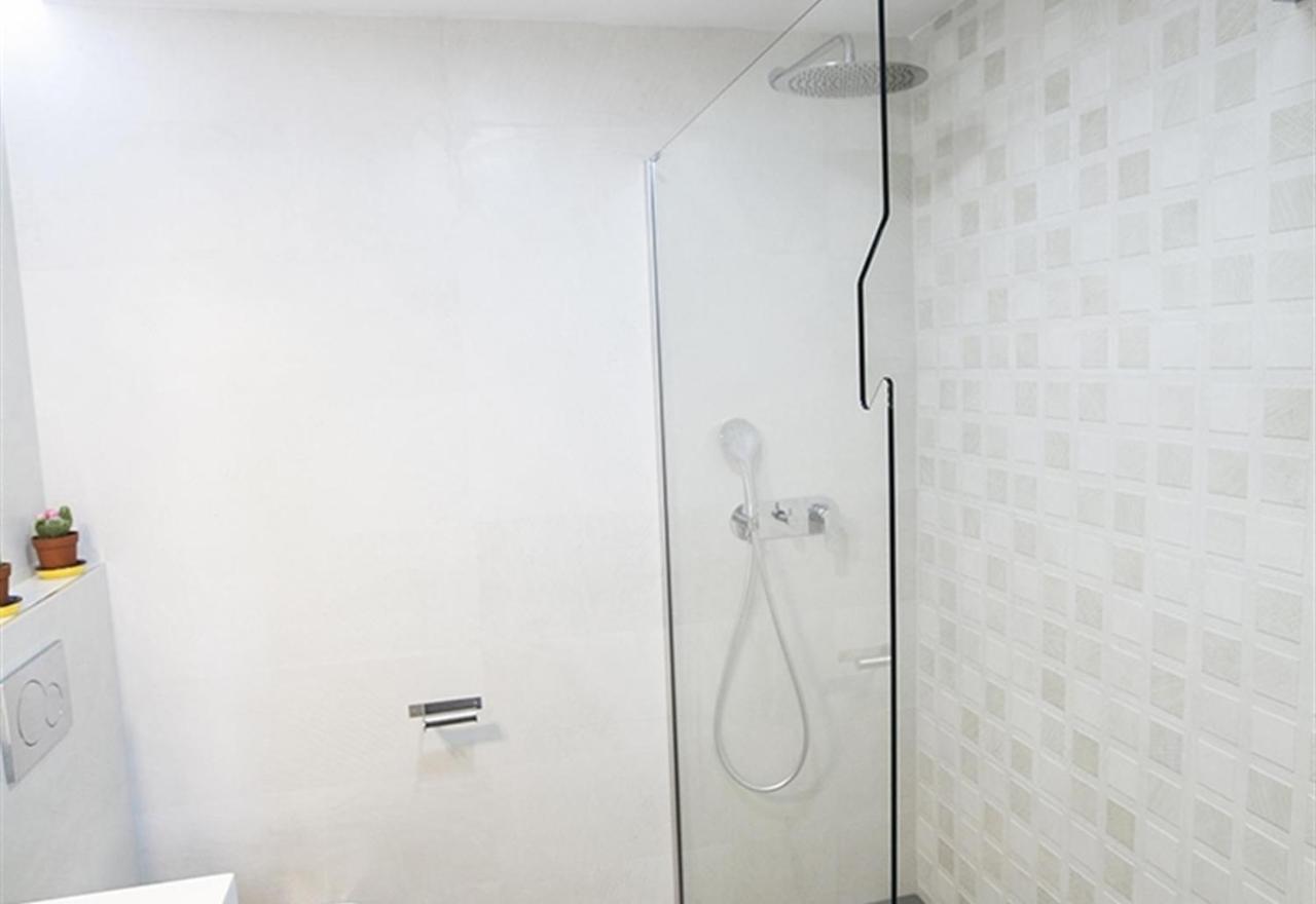 Super Front Line Modern New Apartm Nerja Extérieur photo